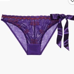 Baby Scalloped Lace Tie Bikini